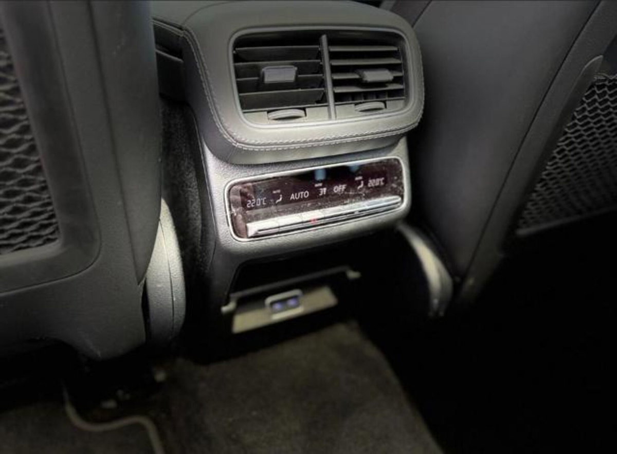 Mercedes-Benz GLE SUV 300 d AMG Line Premium Plus 4matic auto (8)