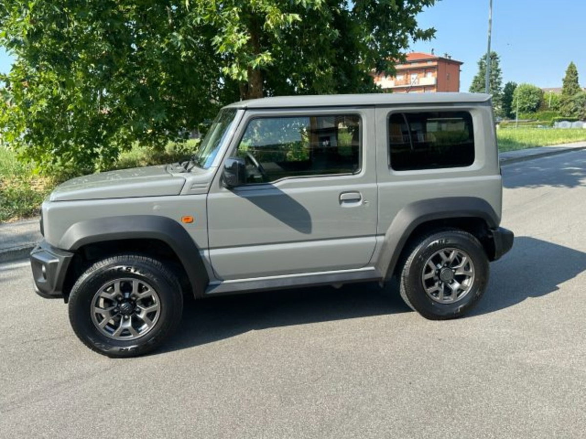 Suzuki Jimny 1.5 4AT Top (19)