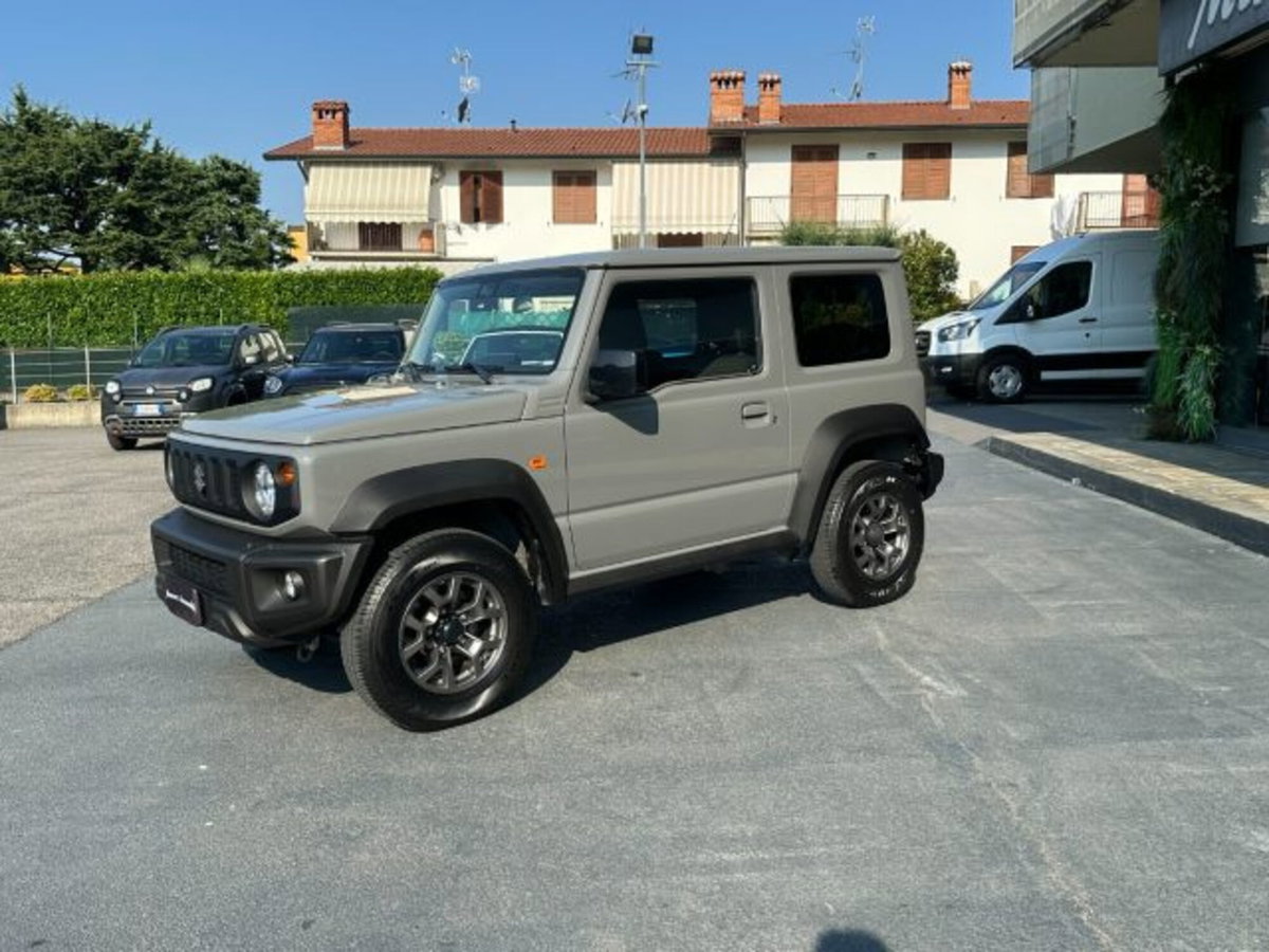 Suzuki Jimny 1.5 4AT Top (3)