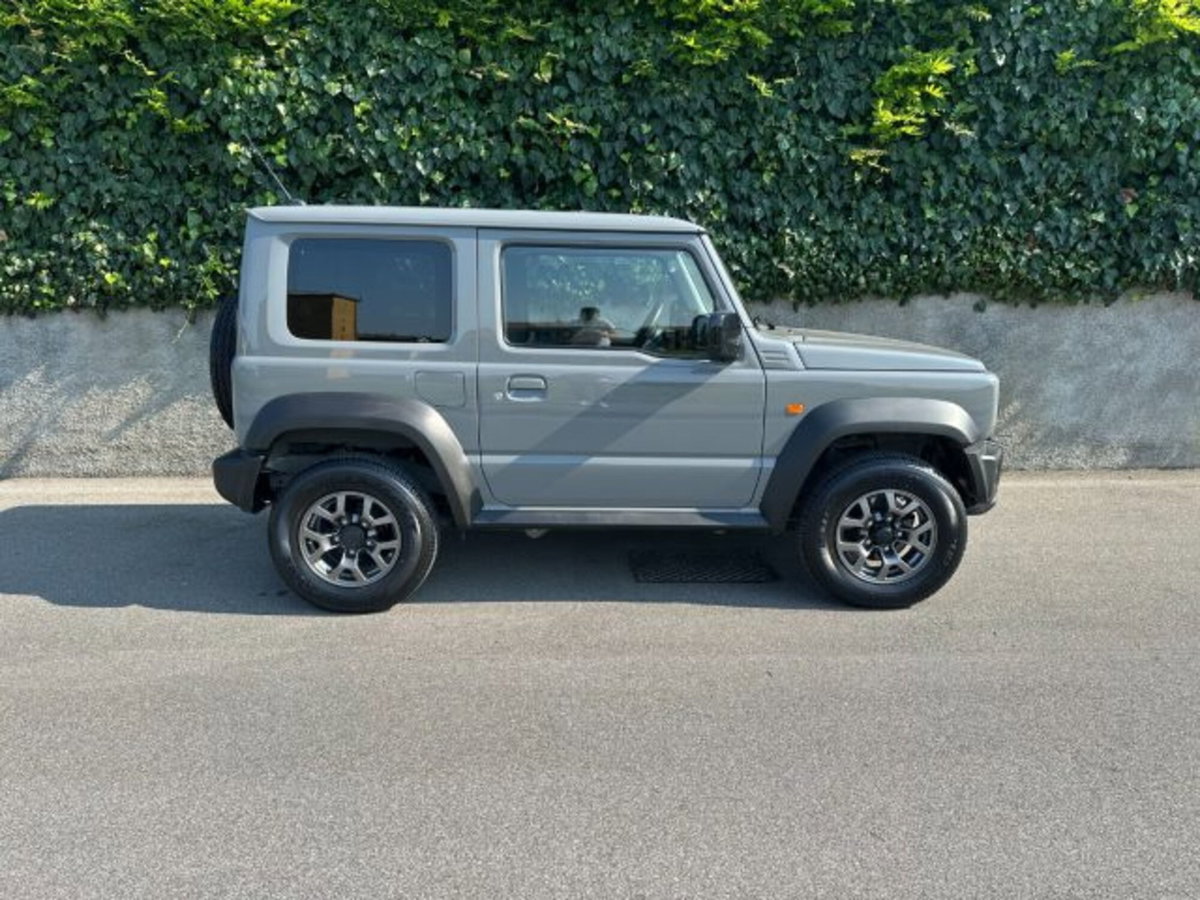 Suzuki Jimny 1.5 4AT Top (4)