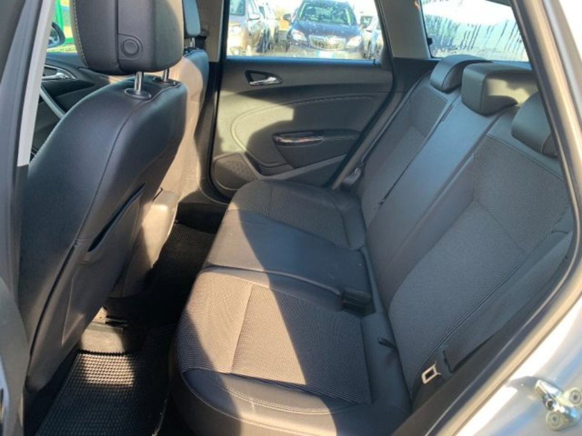 Opel Astra Station Wagon 1.6 115CV Sports Cosmo (10)
