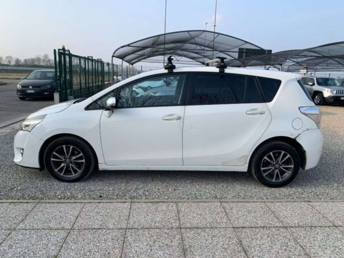 Toyota Verso 1.6 D-4D 7 posti (8)