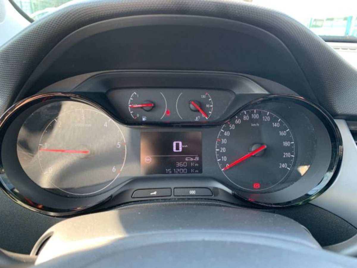 Opel Crossland X 1.6 ECOTEC D 120 CV Start&Stop Advance (18)