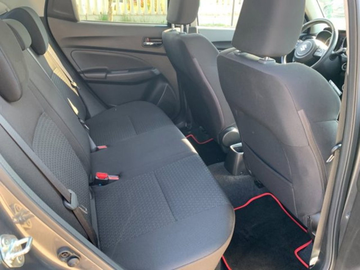 Suzuki Swift 1.2 Hybrid Top (13)