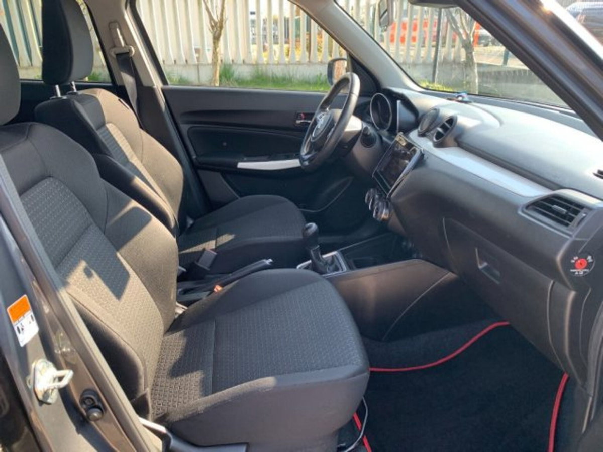 Suzuki Swift 1.2 Hybrid Top (14)