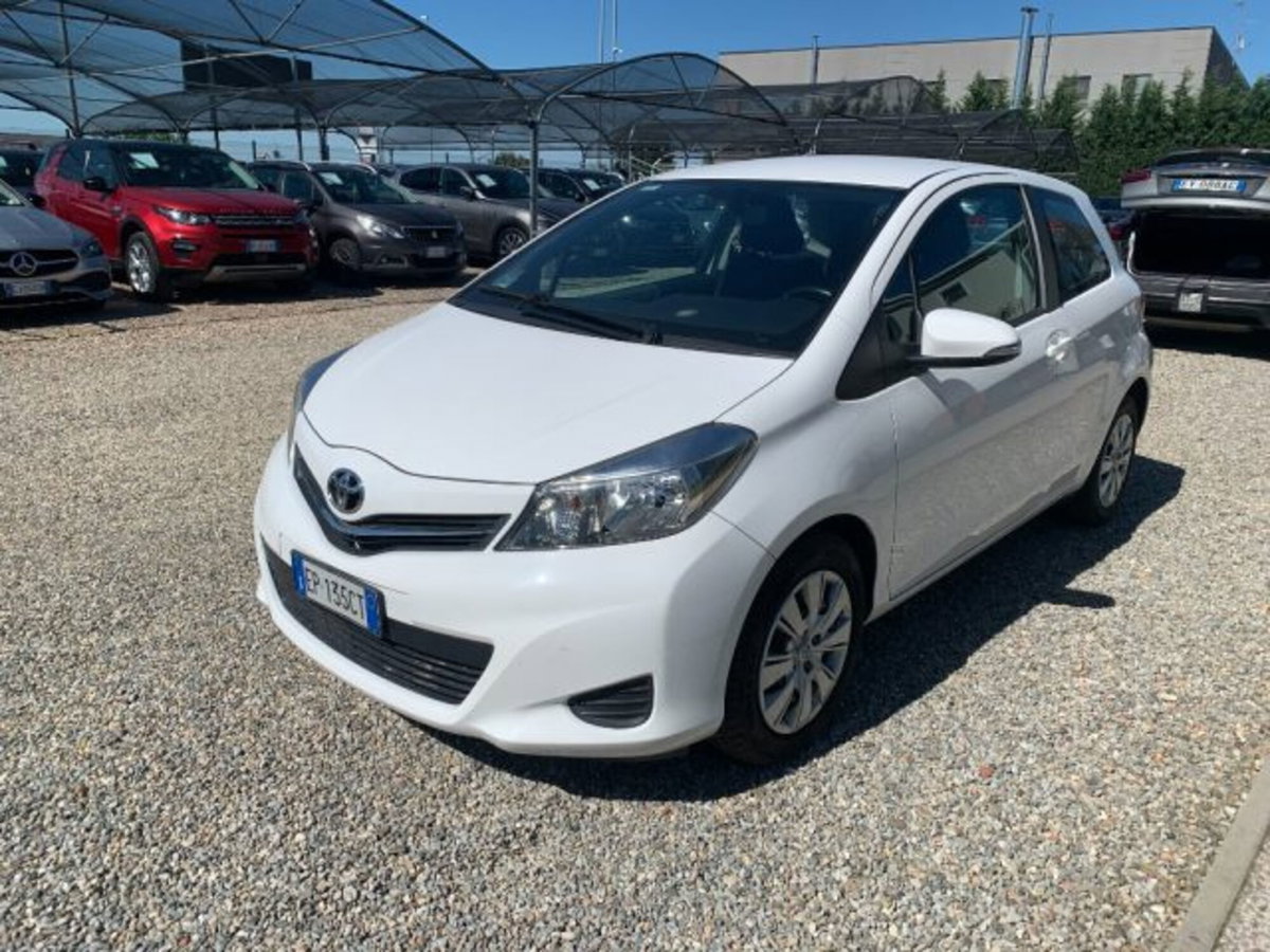 Toyota Yaris 1.0 3 porte Active