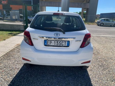 Toyota Yaris 1.0 3 porte Active (6)