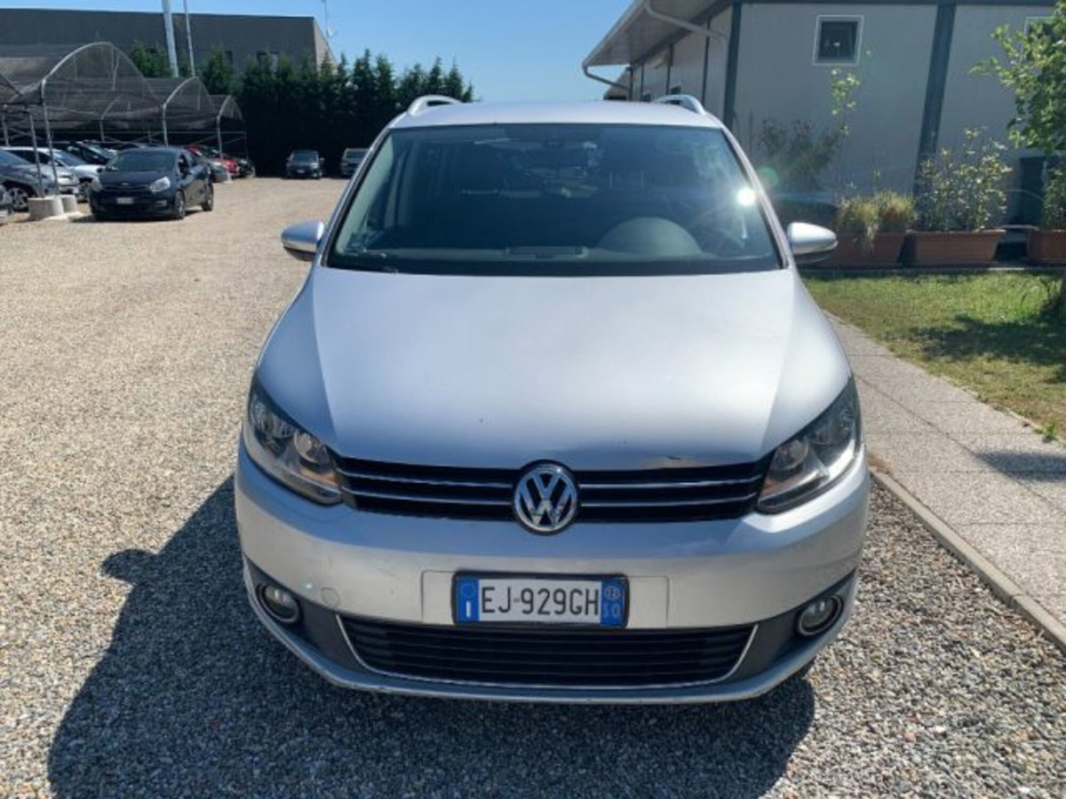 Volkswagen Touran 2.0 TDI 140 CV DSG Highline (2)