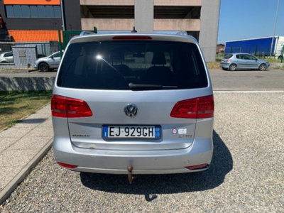 Volkswagen Touran 2.0 TDI 140 CV DSG Highline (6)
