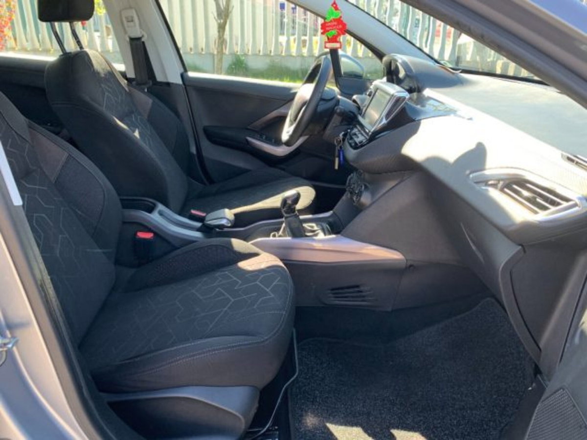 Peugeot 2008 100 Active (14)