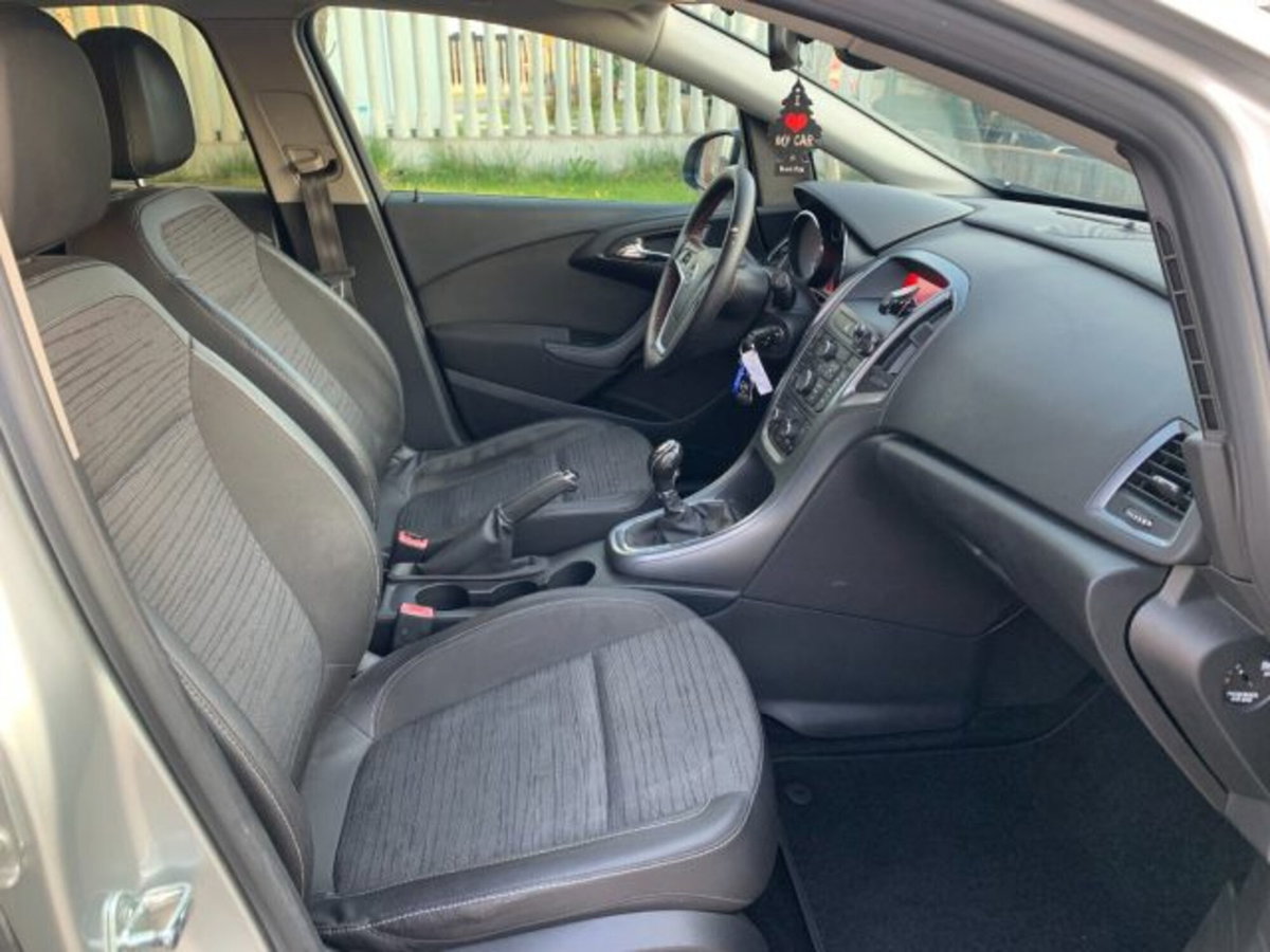 Opel Astra Station Wagon 1.6 CDTI EcoFLES&S Sports Cosmo (12)