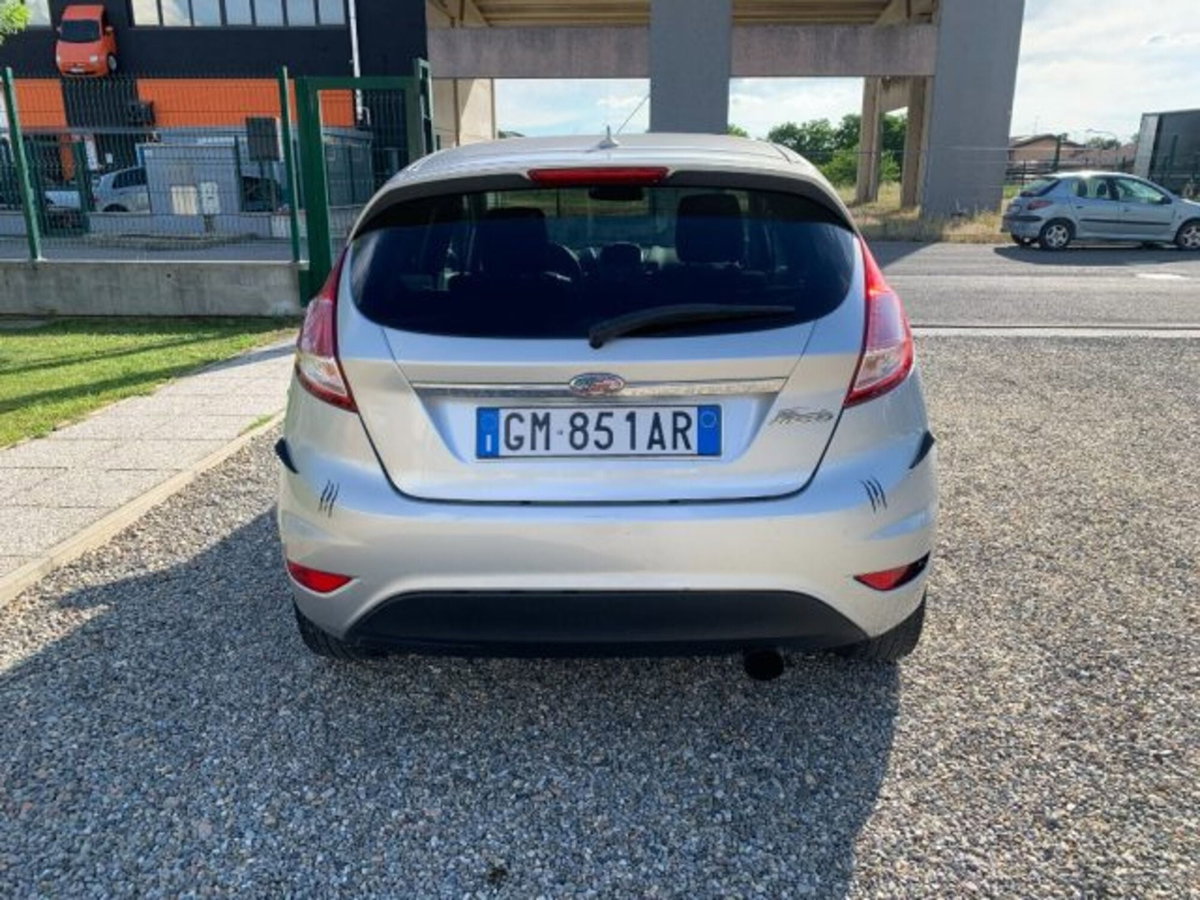 Ford Fiesta 1.2 60CV 5 porte Titanium (6)
