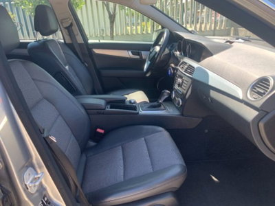 Mercedes-Benz Classe C Station Wagon 250 CDI BlueEFFICIENCY Avantgarde (12)