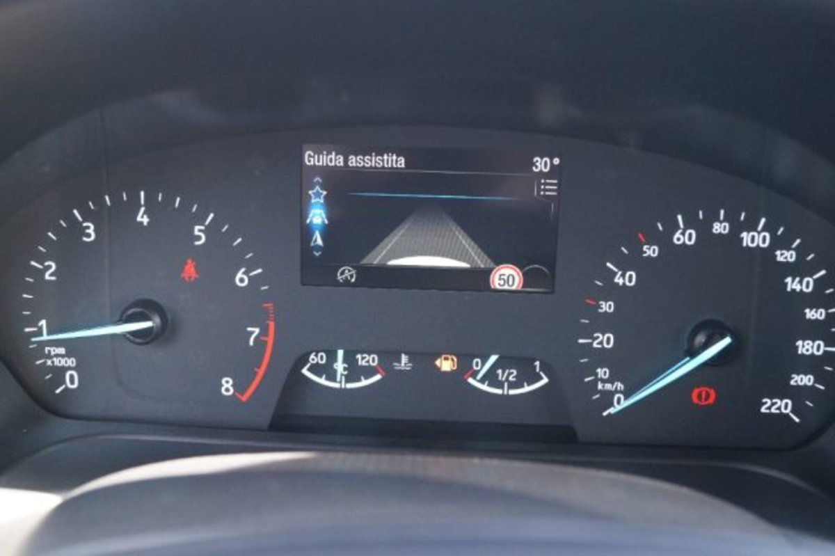 Ford Puma 1.0 EcoBoost Hybrid 125 CV S&S aut. Titanium X (10)