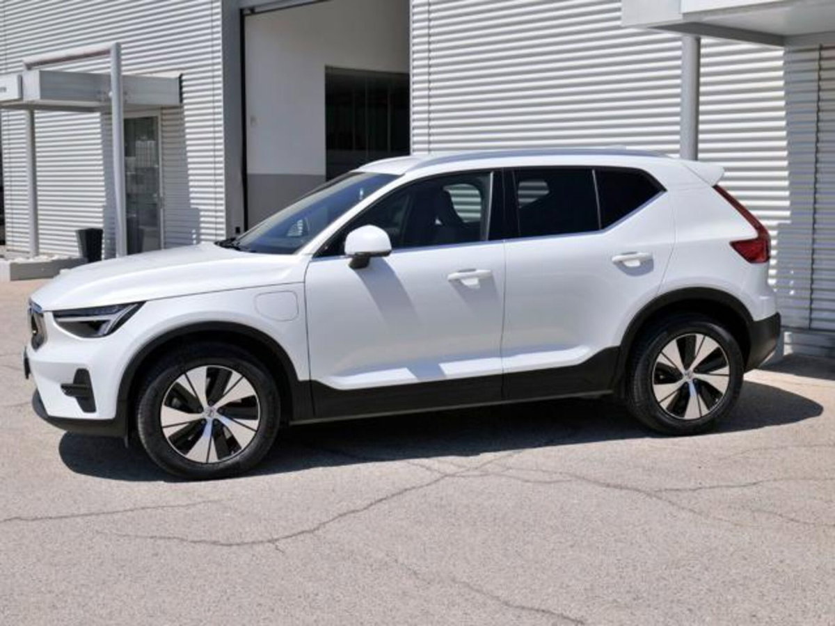 Volvo XC40 T5 Recharge Plug-in Hybrid automatico Core (2)