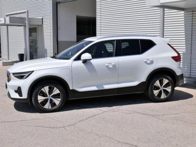 Volvo XC40 T5 Recharge Plug-in Hybrid automatico Core (2)
