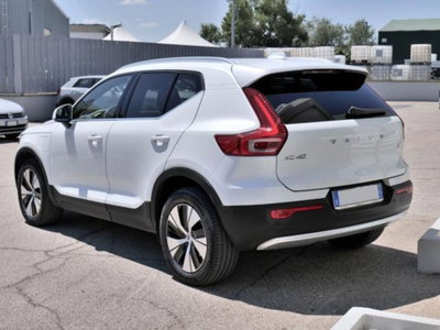 Volvo XC40 T5 Recharge Plug-in Hybrid automatico Core (3)