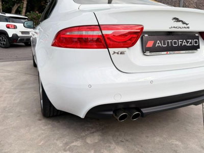 Jaguar XE 2.0 D Turbo 180 CV AWD aut. Prestige (11)