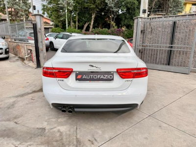 Jaguar XE 2.0 D Turbo 180 CV AWD aut. Prestige (15)