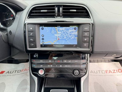 Jaguar XE 2.0 D Turbo 180 CV AWD aut. Prestige (19)