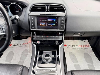 Jaguar XE 2.0 D Turbo 180 CV AWD aut. Prestige (8)
