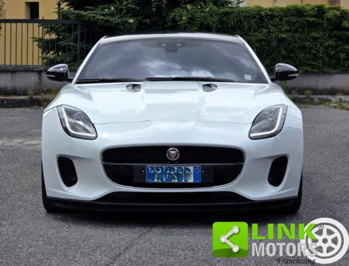 Jaguar F-Type Coupé Coupe 2.0 i4 R-Dynamic rwd 300cv auto (7)