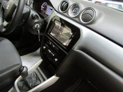 Suzuki Vitara 1.6 VVT V-Top (17)