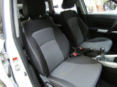 Suzuki Vitara 1.6 VVT V-Top (18)