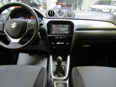 Suzuki Vitara 1.6 VVT V-Top (20)