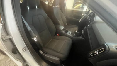 Volvo XC40 D3 AWD Business Plus N1 (6)