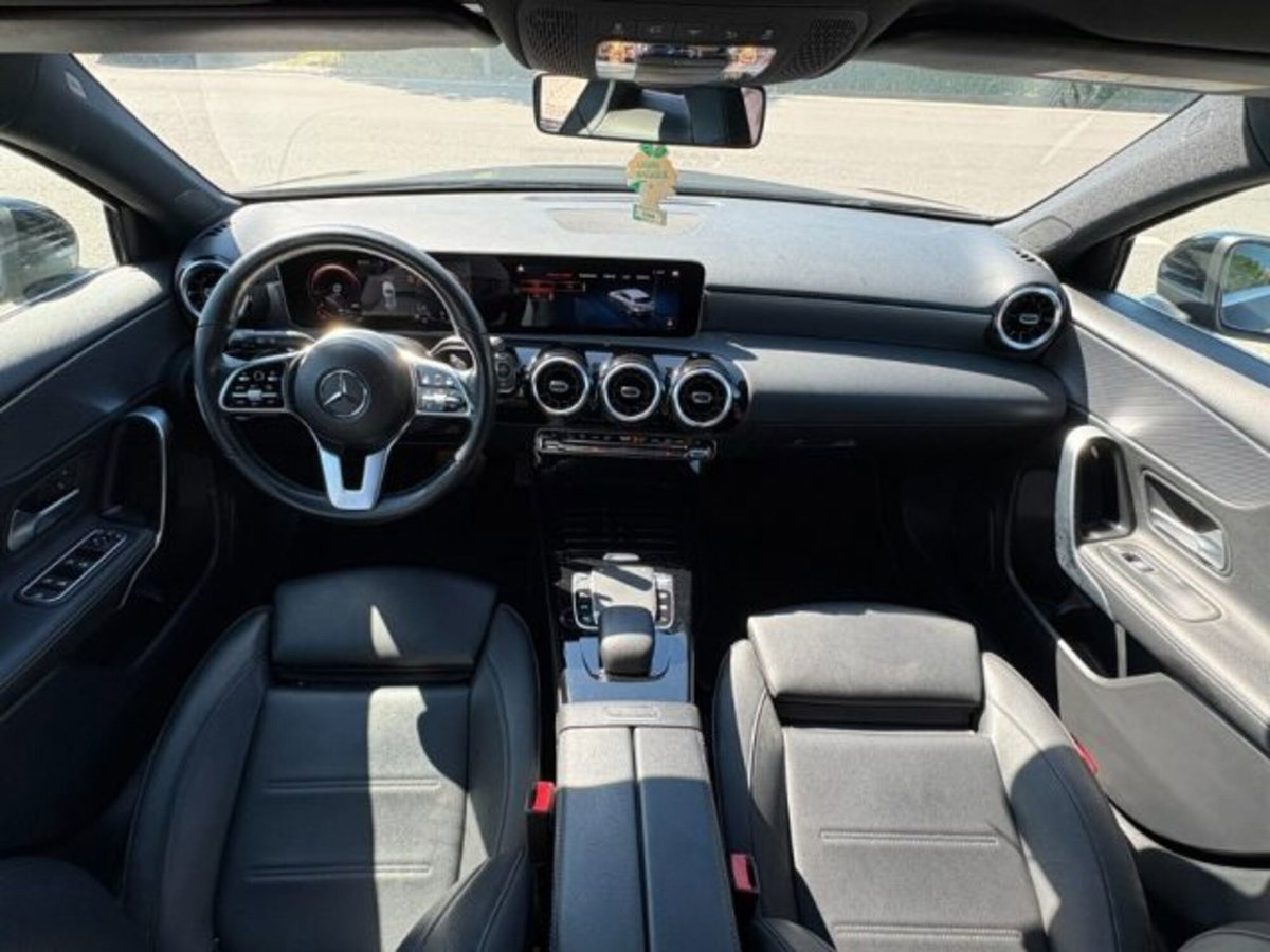 Mercedes-Benz Classe A Sedan 180 d Automatic 4p. Sport (9)