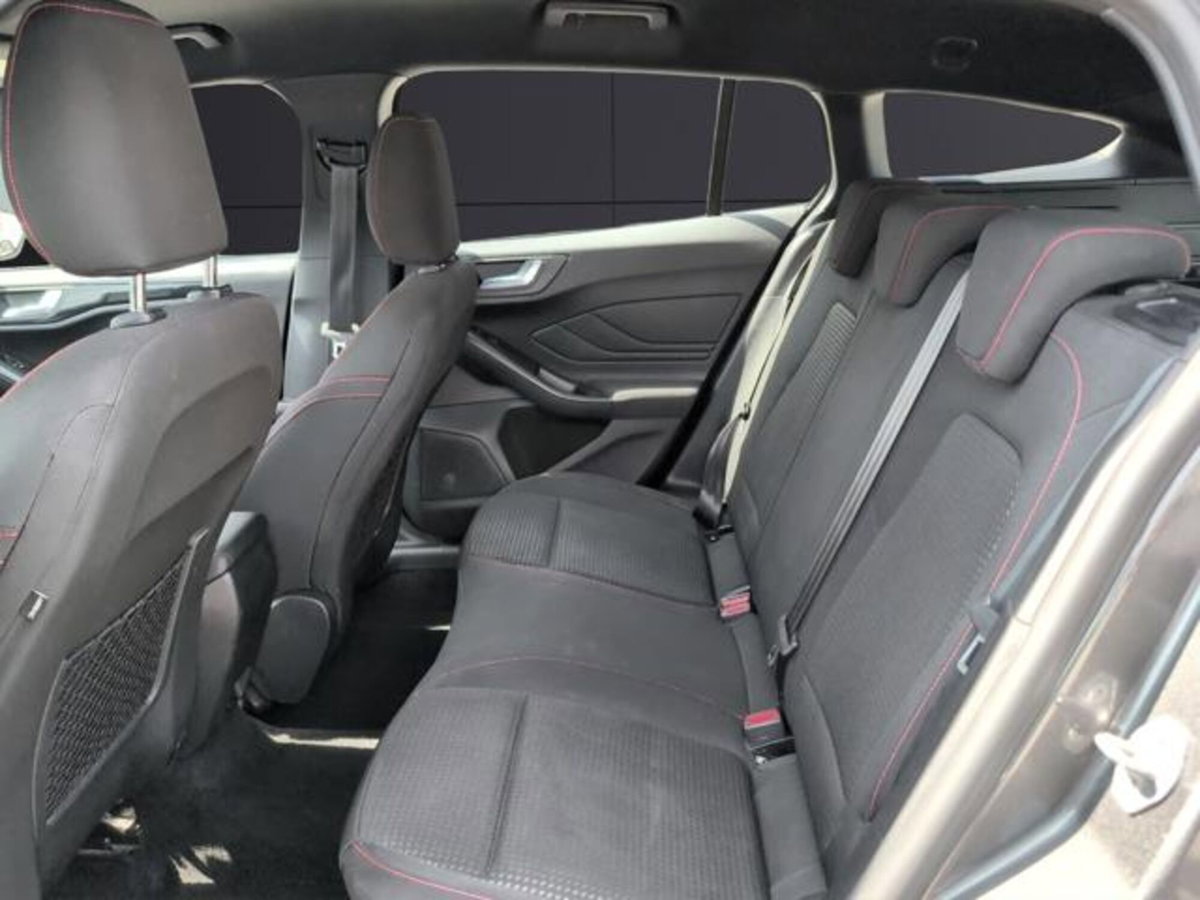 Ford Focus 1.0 EcoBoost Hybrid 125 CV Power. 5p. ST-Line Design (12)