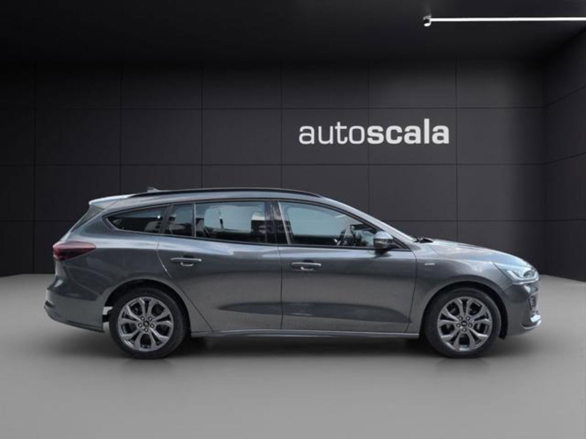 Ford Focus 1.0 EcoBoost Hybrid 125 CV Power. 5p. ST-Line Design (7)