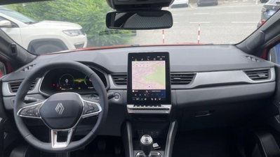 Renault Captur 1.2 eco-g Techno 120cv (10)