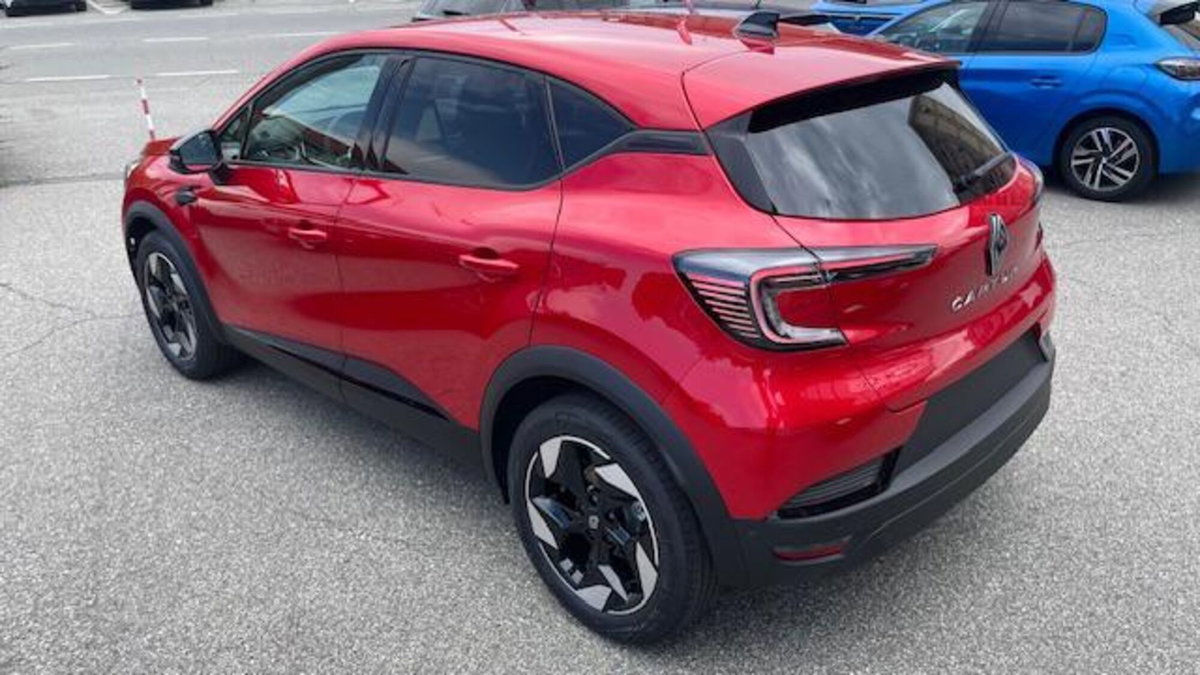 Renault Captur 1.2 eco-g Techno 120cv (4)
