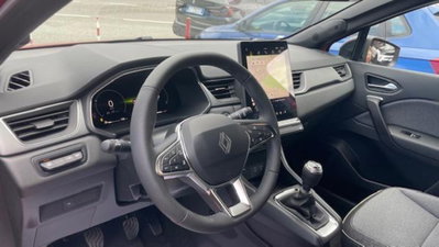 Renault Captur 1.2 eco-g Techno 120cv (5)