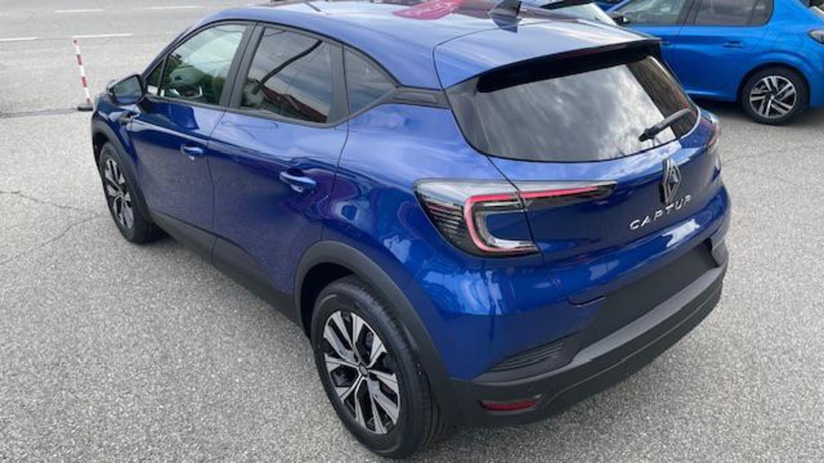 Renault Captur 1.2 eco-g Techno 120cv (4)
