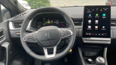 Renault Captur 1.2 eco-g Techno 120cv (8)