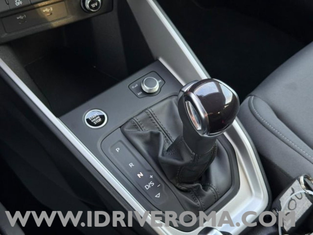 Audi A1 Sportback 30 1.0 tfsi S Line Edition 116cv s-tronic (14)