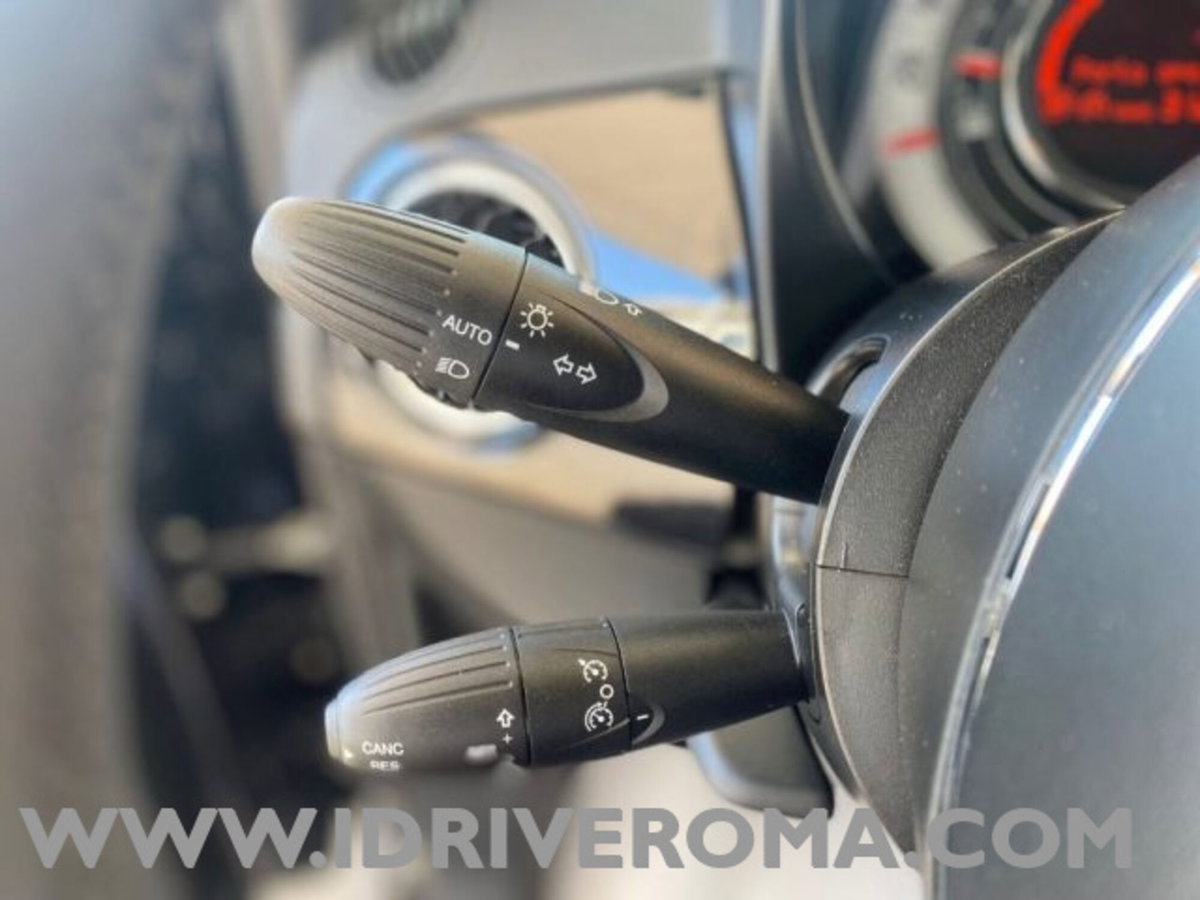 Fiat 500 1.0 Hybrid Connect (13)