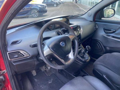 Lancia Ypsilon 1.2 69 CV 5 porte Silver (11)