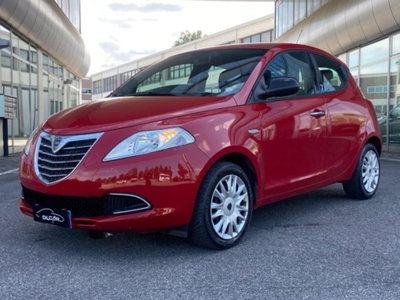 Lancia Ypsilon 1.2 69 CV 5 porte Silver (3)