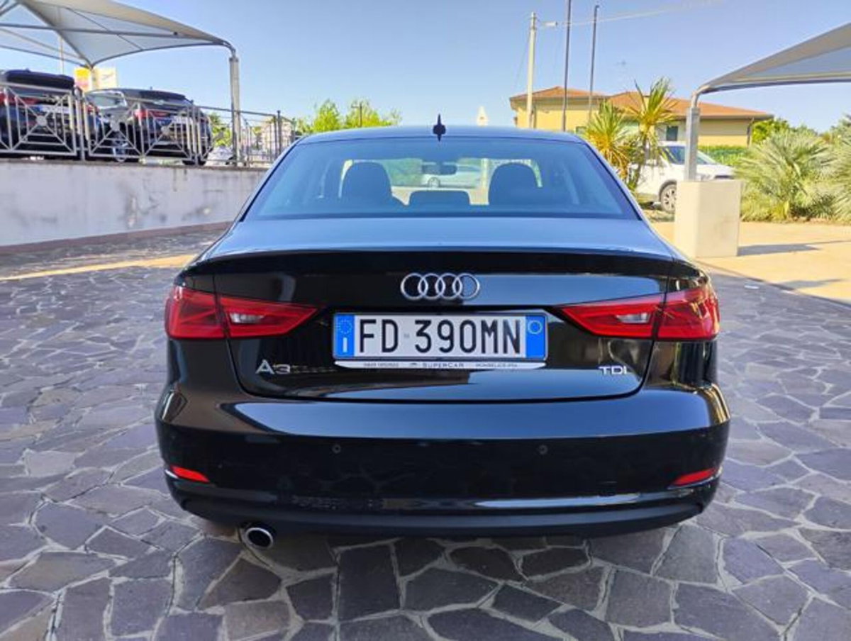 Audi A3 Sedan 1.6 TDI clean diesel Ambition (4)