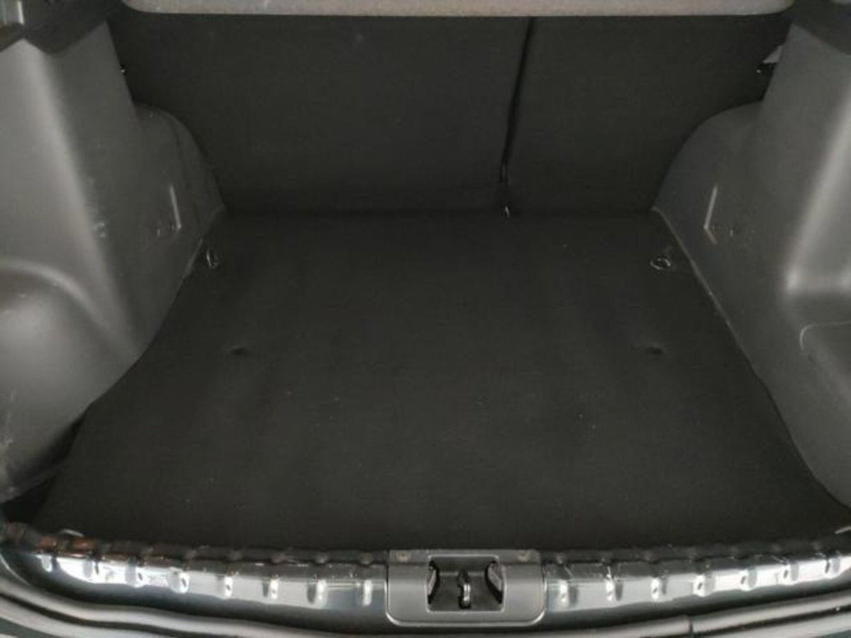 Dacia Duster 1.5 dCi 110CV S&S 4x2 Serie Speciale Ambiance Family (18)