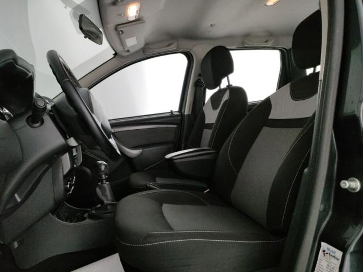 Dacia Duster 1.5 dCi 110CV S&S 4x2 Serie Speciale Ambiance Family (5)
