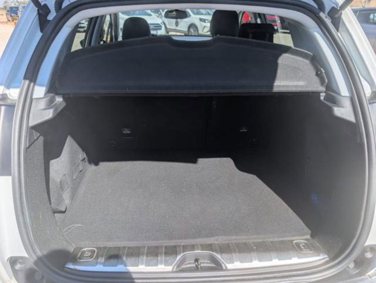 Peugeot 2008 100 S&S Allure (17)