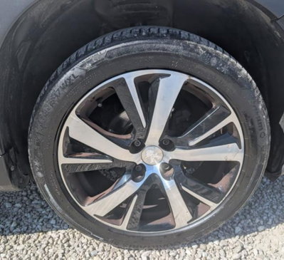 Peugeot 2008 100 Allure (18)
