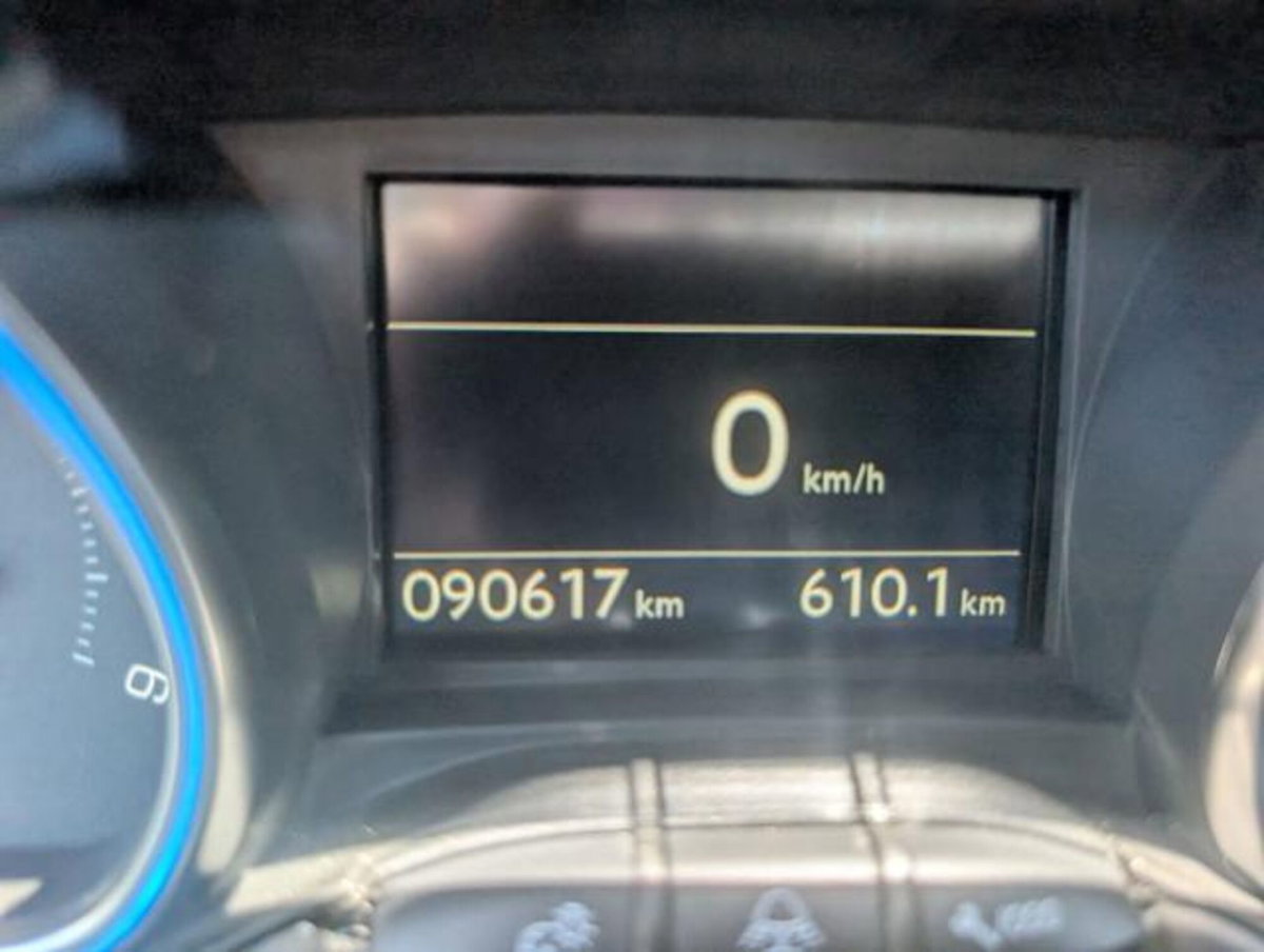 Peugeot 2008 100 S&S Allure (19)