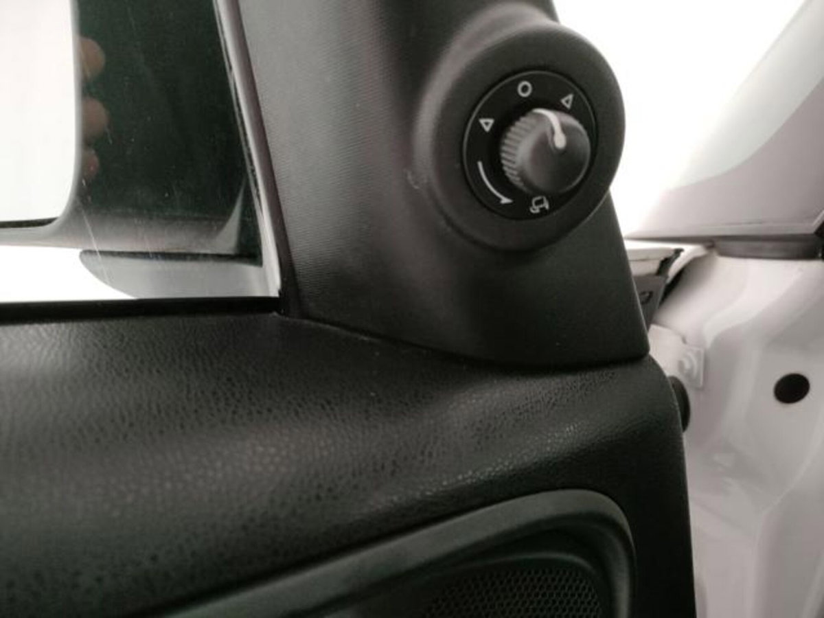 Fiat 500L 1.4 95 CV City Cross (6)