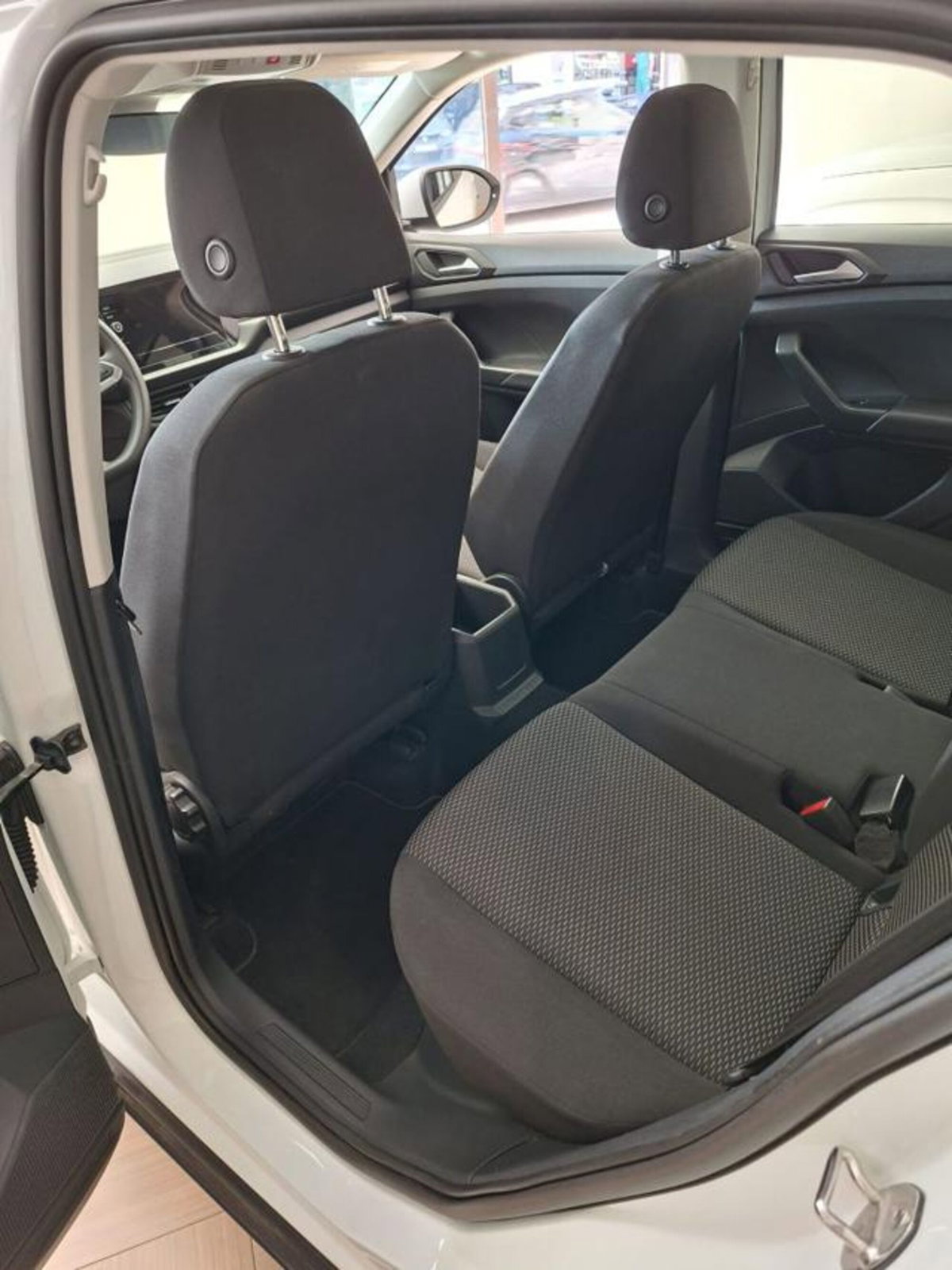 Volkswagen T-Cross 1.0 tsi Life 95cv (16)